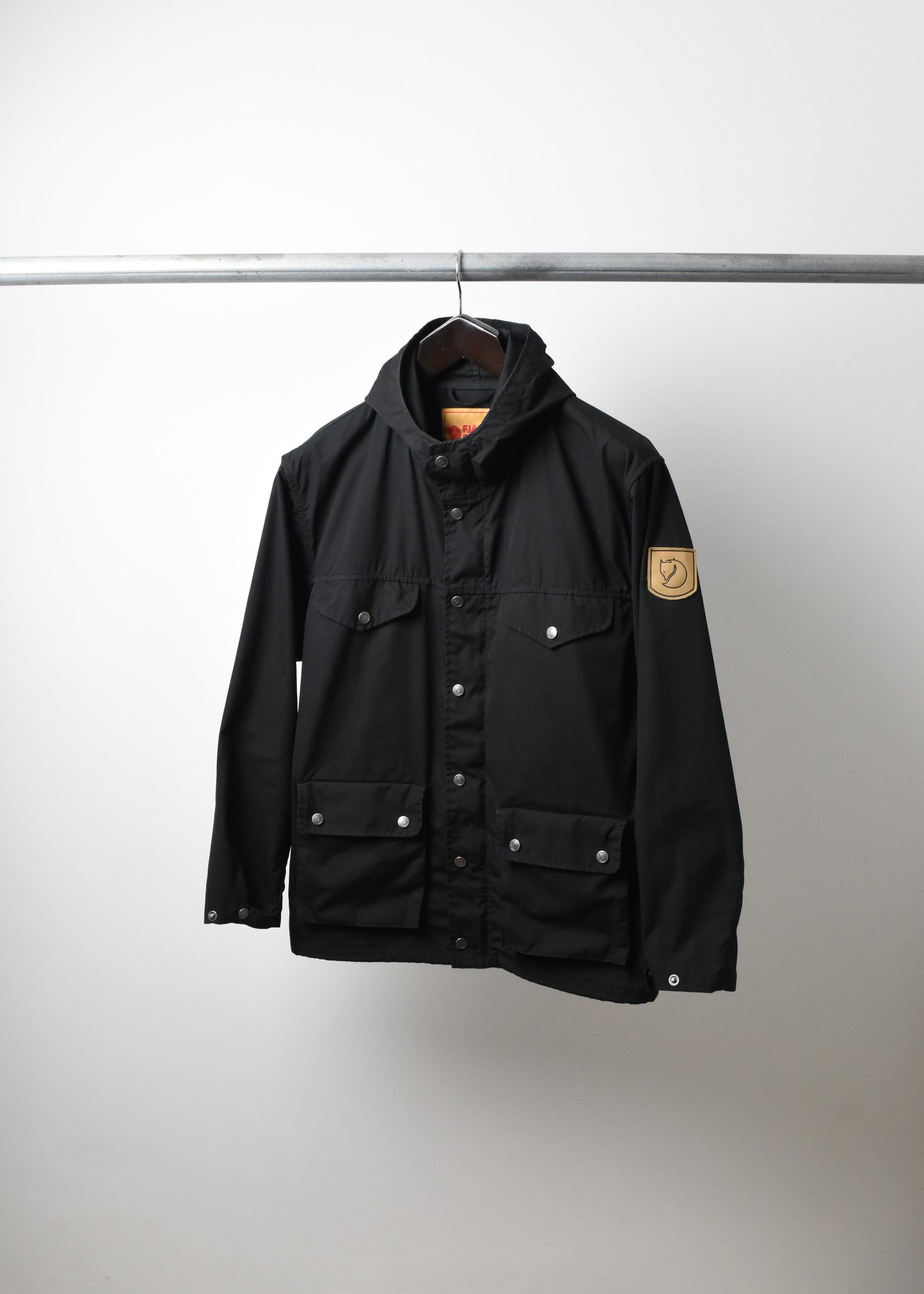 AW24 LEFT HAND ENNA NYLON PARKA (M) - Jazzy Badger