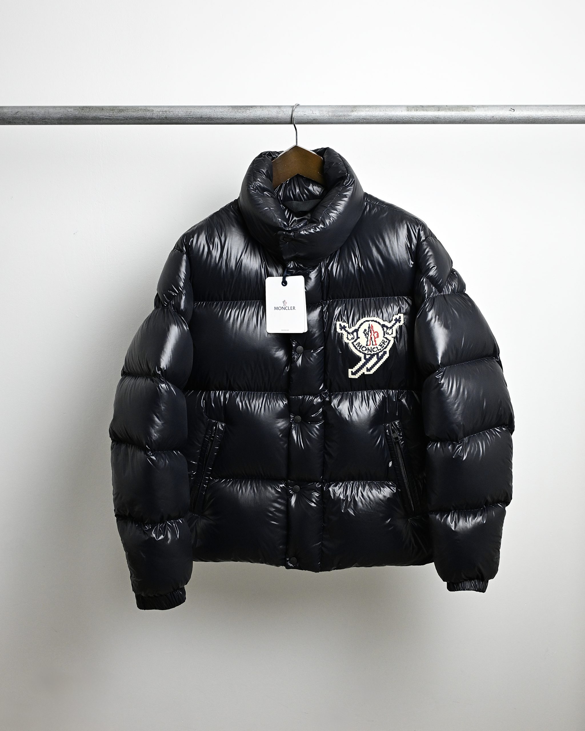 MONCLER LESTE AW25 NYLON DOWN JACKET (4)