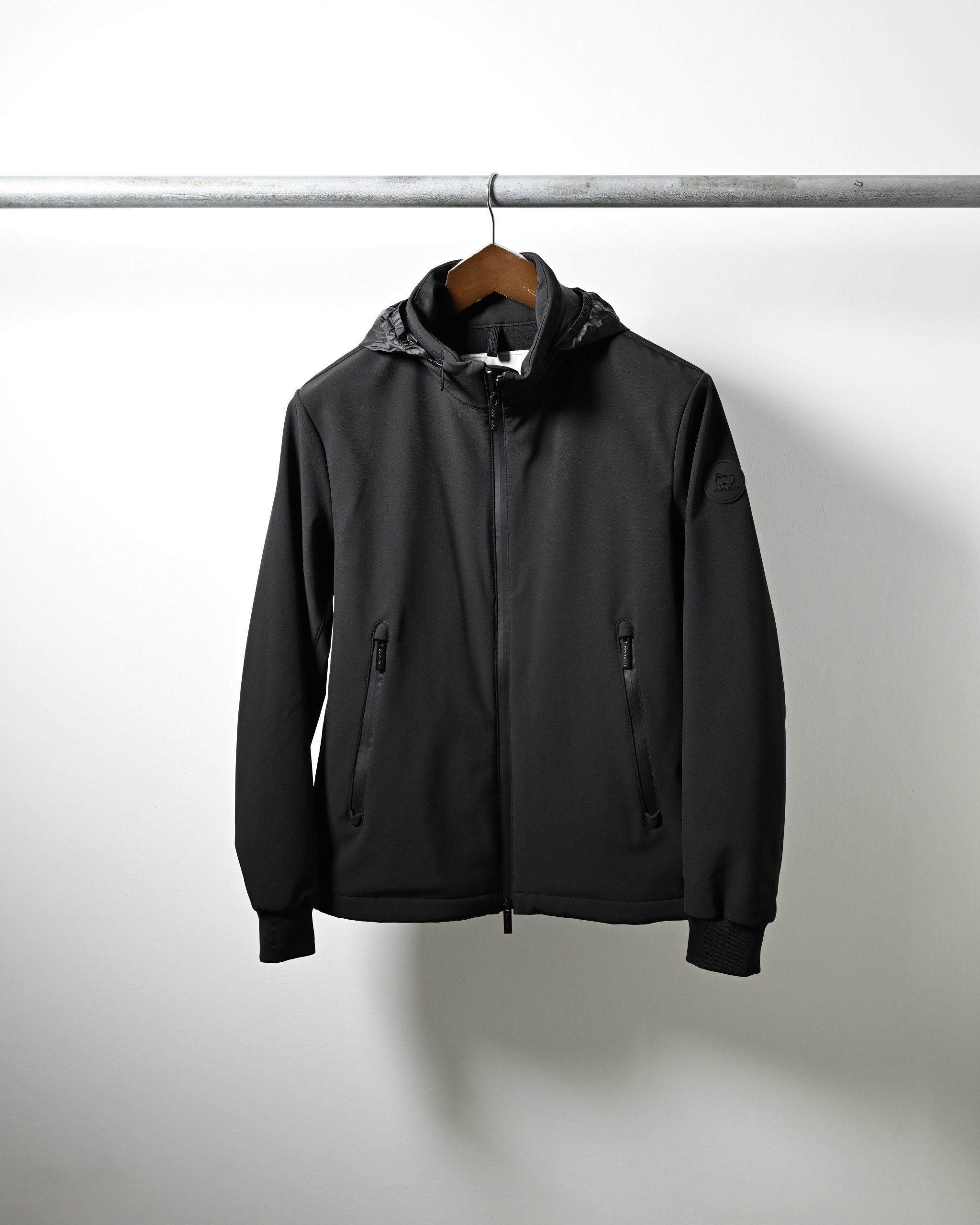 WOOLRICH SOFT SHELL ZIP JACKET (M) - Jazzy Badger