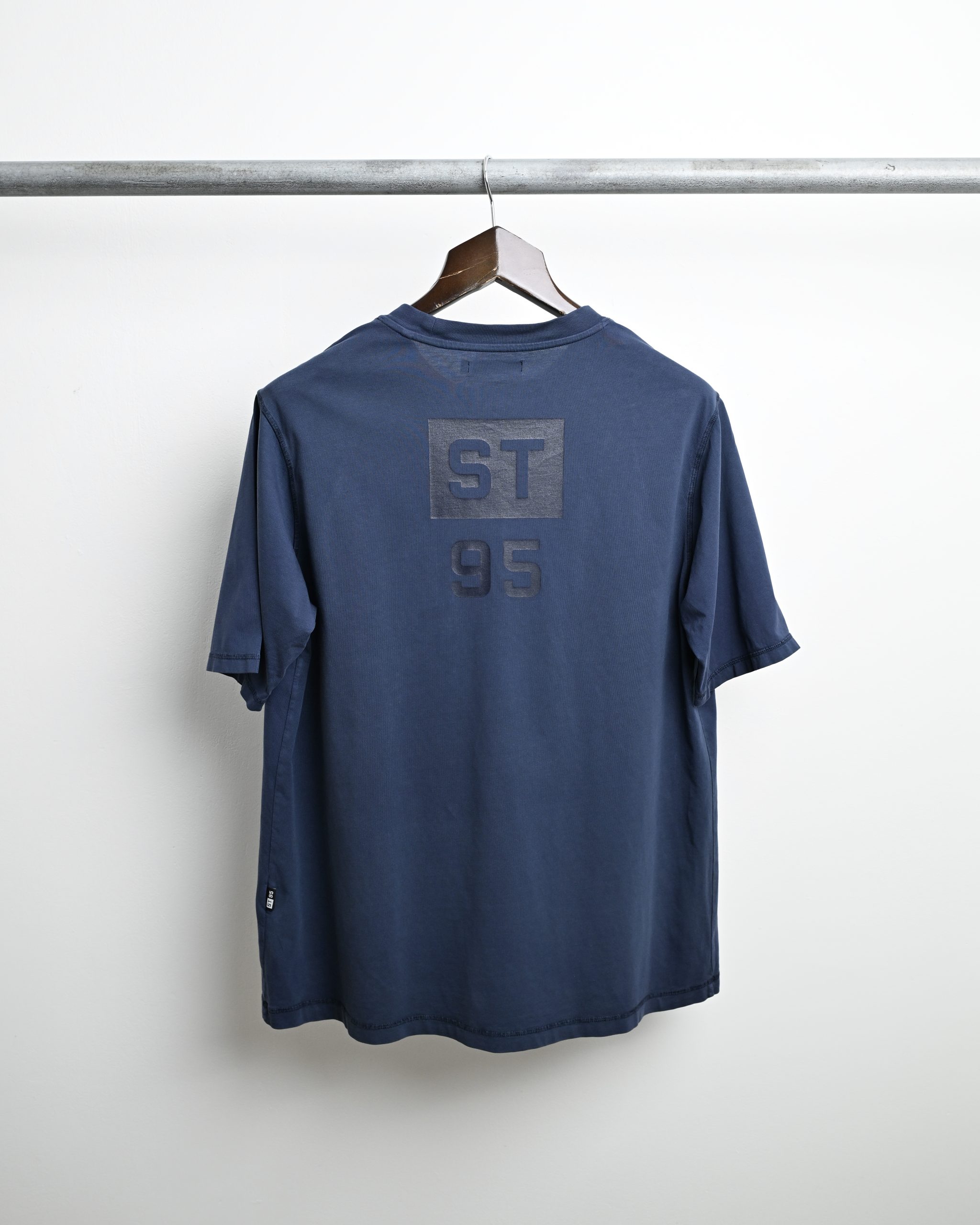 ST95 JUMP 2.0 PRINTED LOGO T-SHIRT NAVY (L)