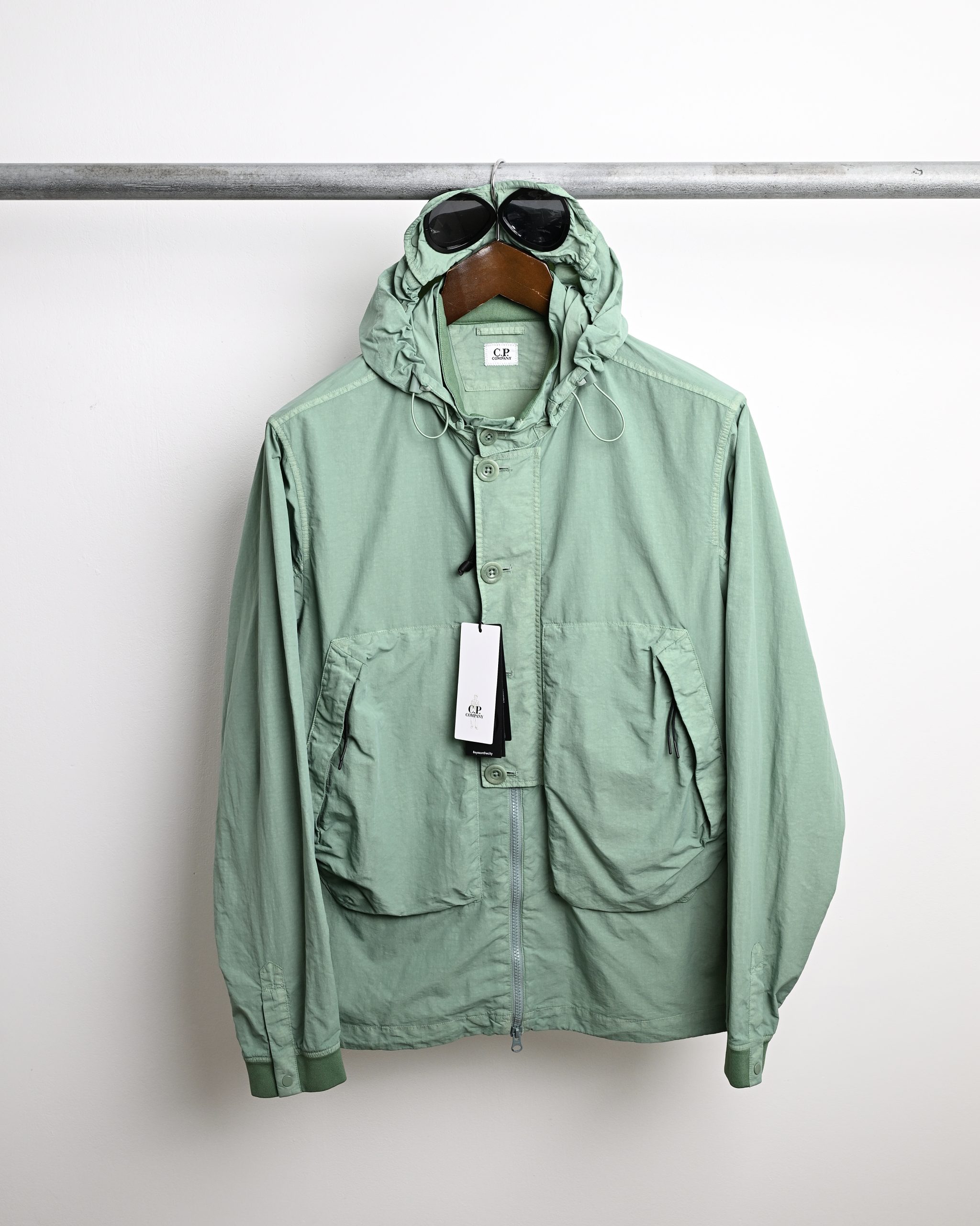 CP COMPANY SS24 FLATT NYLON GOGGLE OVERSHIRT (XL)